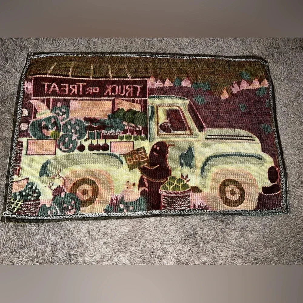 NWT 6 Truck or Treat Placemats